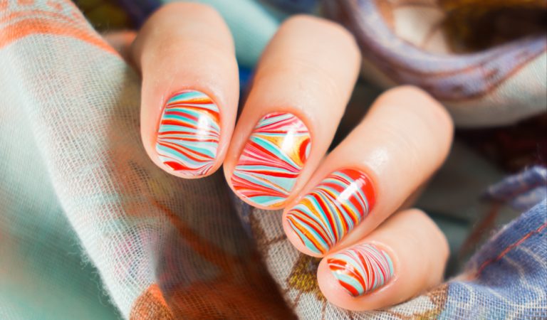 Simple Line Nail Designs That Anyone Can Do At Home Simple Line Nail Designs That Anyone Can Do At Home