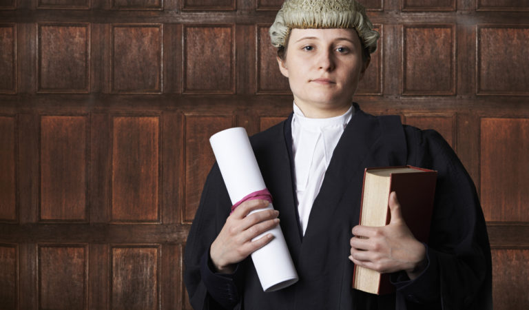 6 Reasons to hire a solicitor