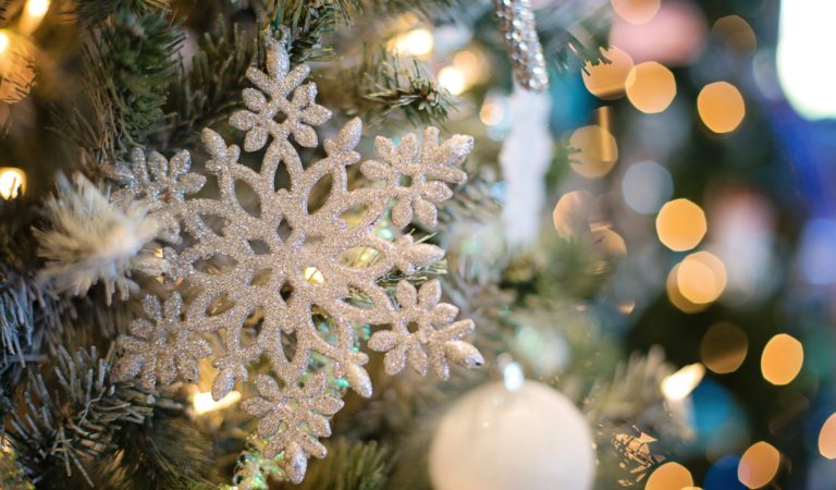 Deck the Halls With These Holiday Decorating Ideas