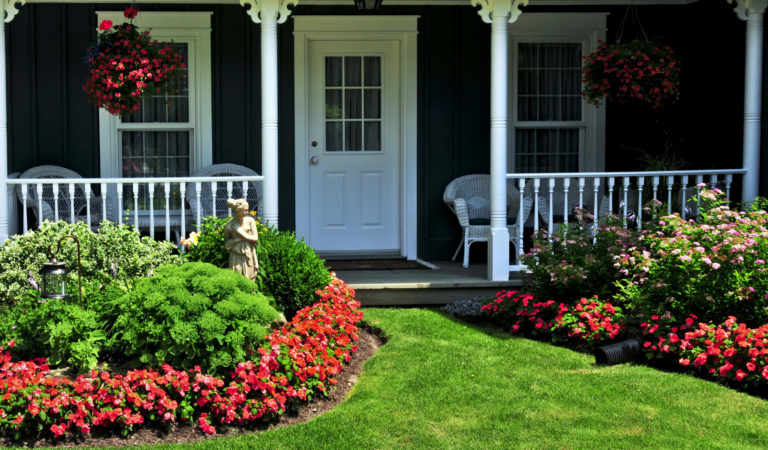 5 Curb Appeal Ideas That Won’t Blow Your Budget