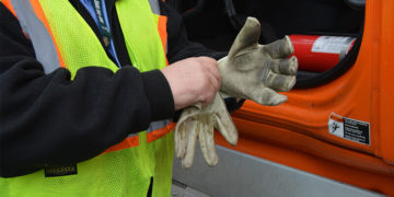 High-Quality Gloves for Truck Drivers