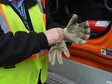 High-Quality Gloves for Truck Drivers