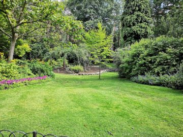 Turn Your Backyard Into a Resort-Inspired Retreat