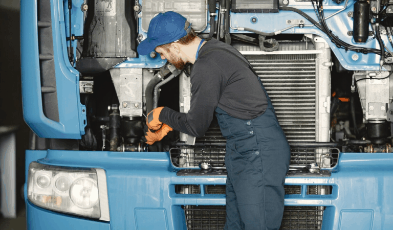 Optimizing Fleet Maintenance: Proven Strategies to Keep Large Vehicles Running Smoothly 